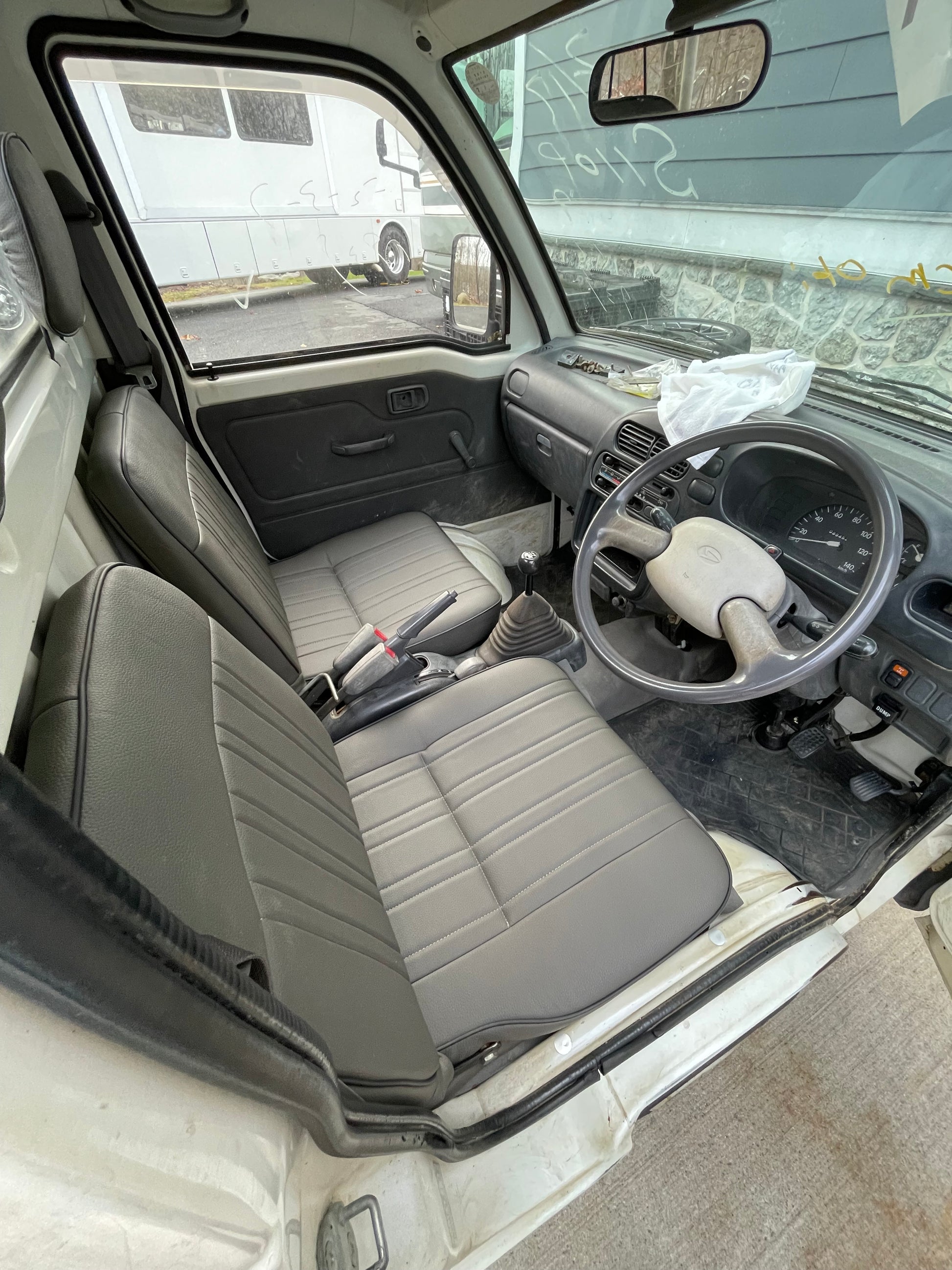 seat covers for Daihatsu Hijet